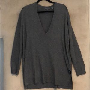 Vince Wool/Cashmere Vneck Sweater